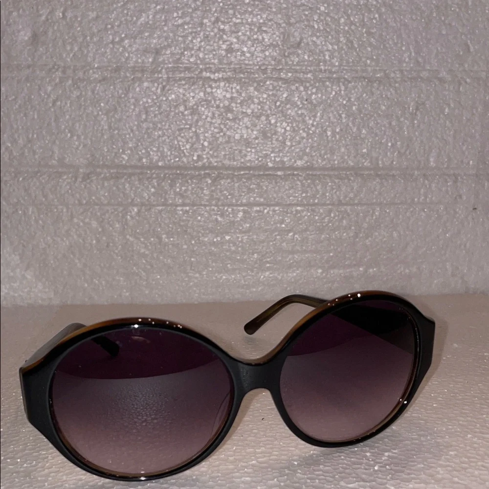 Chic Judith Leiber Black and Brown Women's Sunglasses